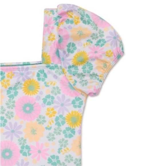 Wonder Nation Puff Sleeve UPF 50 Protection
Polyester Swimsuit, (Girl's) - Picture 2 of 3